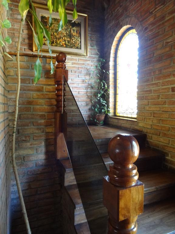 Hôtel Mon Petit à Villa Carlos Paz Extérieur photo