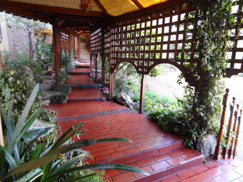 Hôtel Mon Petit à Villa Carlos Paz Extérieur photo